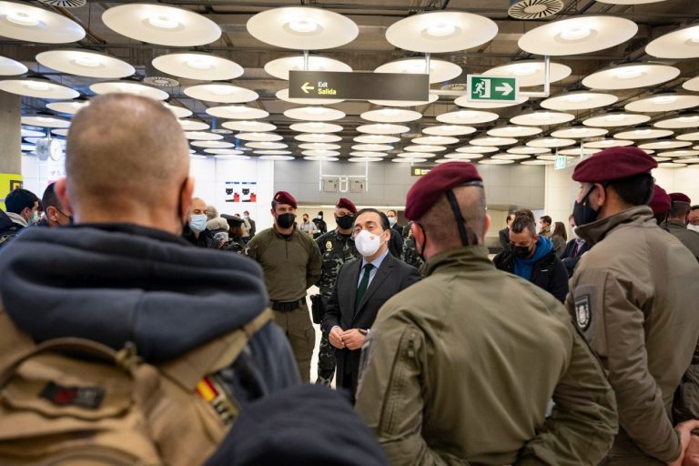 Barajas evacuados Ucrania