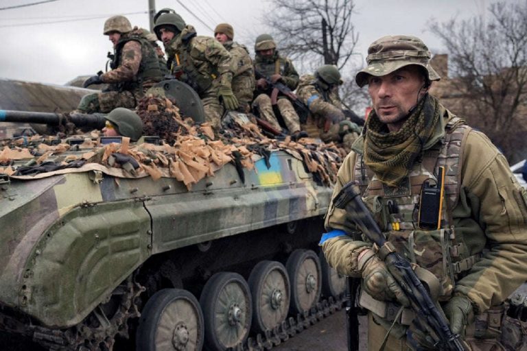 ucrania retira tropas
