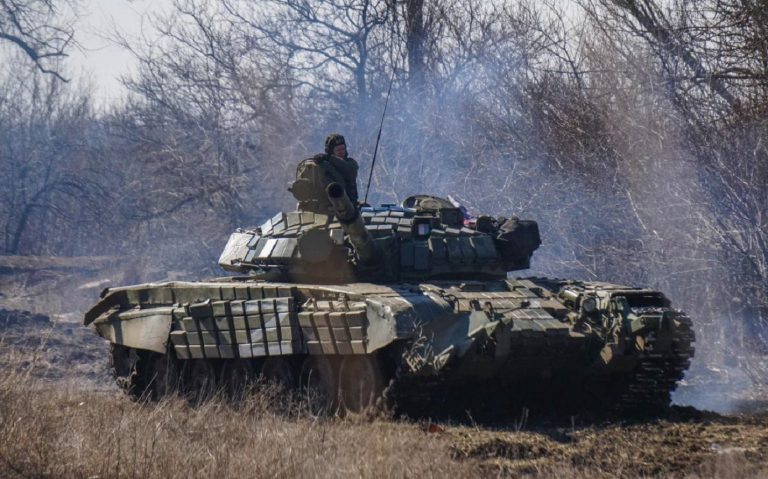 tanque ruso Mariúpol