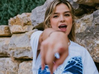 quién es hermana Karol G