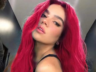 karol pelo rojo1