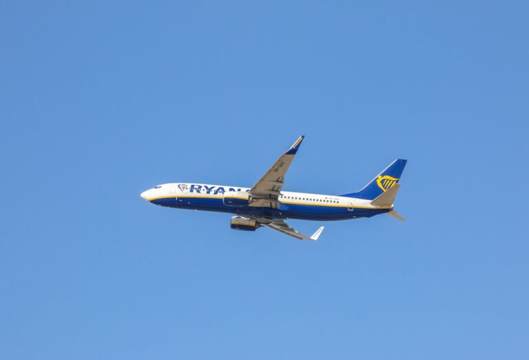 Ryanair amenaza bomba