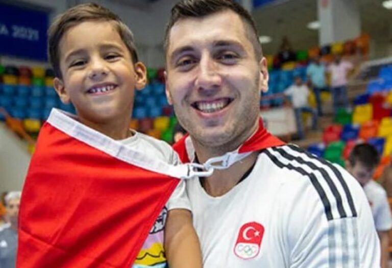 capitán balonmano Turquía