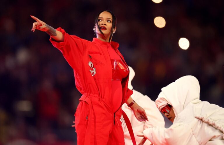 Rihanna Super Bowl