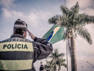 adolescente Brasil bombas