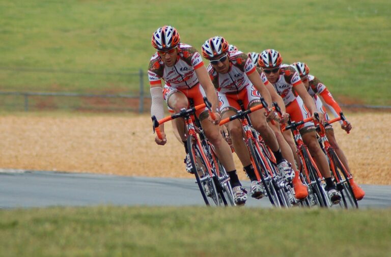 cyclists-gcc0d2d965_1280