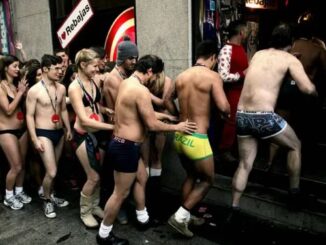 personas desnudas Madrid
