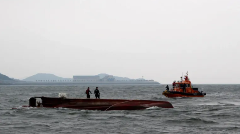 barco surcoreano japón