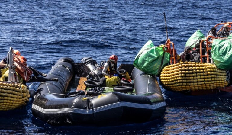 migrantes embarcación Mediterráneo