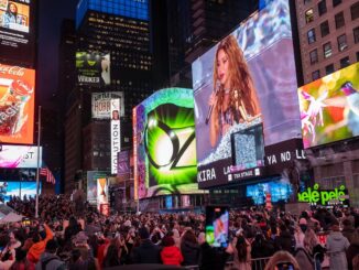 shakira times square