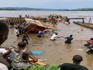 muertos barcaza republica centroafricana