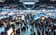 Immagine del salón Construmat 2023 con espositori e visitatori