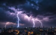 Immagine di una tormenta elettrica sopra Madrid