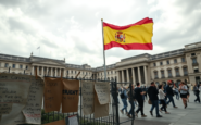 la crisis politica en espana agrava la situacion economica en 2025 1749939908