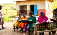 un padre en kenia transforma el futuro educativo de sus hijas desafiando tradiciones 1749991410