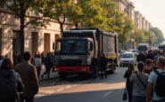 anciana herida tras ser atropellada por camion de recoleccion de basura 1760020954